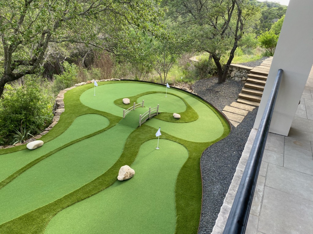 Use creative obstacles for your Asheville mini golf course